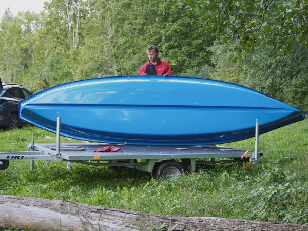 Klaasplastist valmistatud paat 1