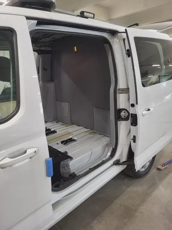 Auto salongi ümberehitus 1